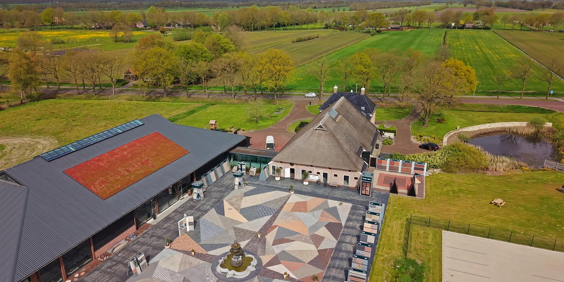 Boerderij Showroom uitzicht vanaf het plein