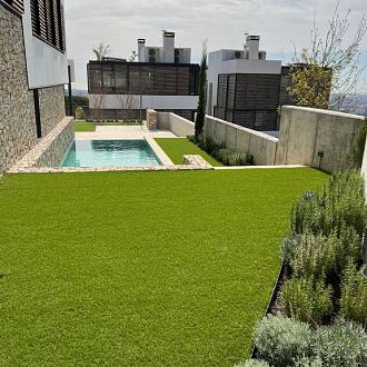 Royal Grass Lush 2m breed