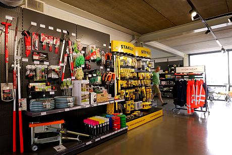 sequence 12.00 00 11 18.still003