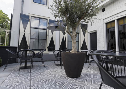 GeoCeramica 60x60x4 Concreet Flower dec