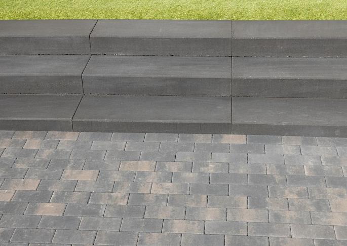 Traptrede 100x35x15 cm indus black kleurecht met facet