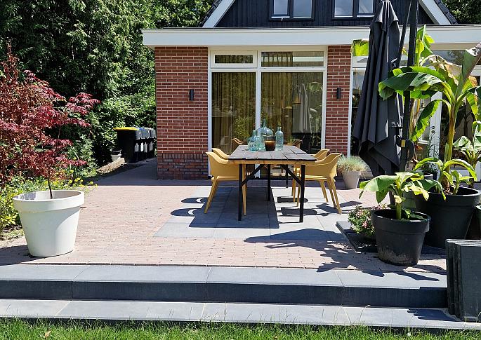 Traptrede 100x35x15 cm indus black kleurecht met facet