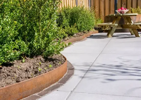 Flexline Borderrand Cortenstaal 15cm lengte 220cm incl. 3 grondpennen en verbindingsplaat