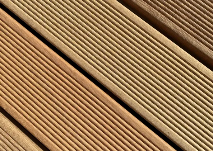 Bangkirai Plank v-groeven 16x145mm Premium 180cm