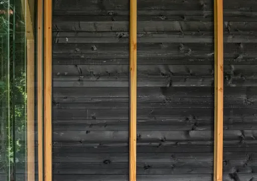 Zweeds Rabat NE Vuren 1,1/2,2x19,5x420cm Zwart 2x Gespoten