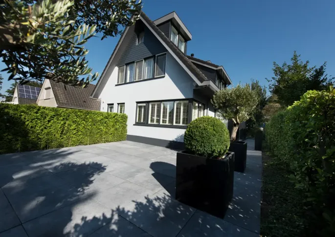 Schellevis Oudhollands Tegel 100x100x8 Carbon
