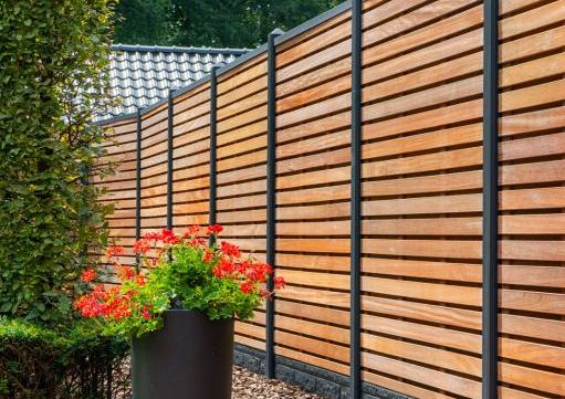 Tuinscherm Prinsenbeek, bangkirai hardhout, RVS-geschroefd, 40-planks (36+4) 180 x 180 cm