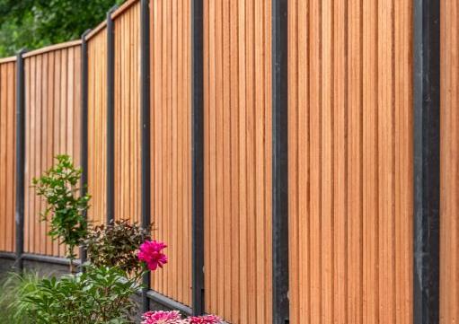 Tuinscherm Dronten, keruing hardhout, RVS-geschroefd, 21-planks (19+2) 180 x 130 cm